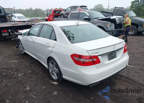 2013 Mercedes-Benz E 350 4Matic из США, поврежденный, VIN WDDHF8JB4DA727504